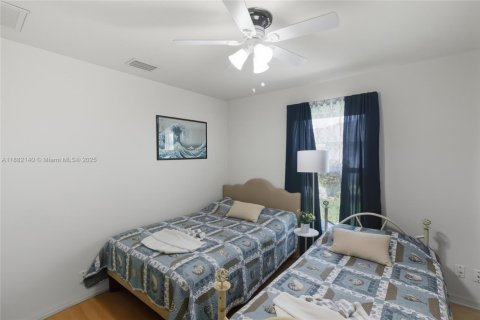 Villa ou maison à vendre à Cape Coral, Floride: 3 chambres № 2253585 - photo 28