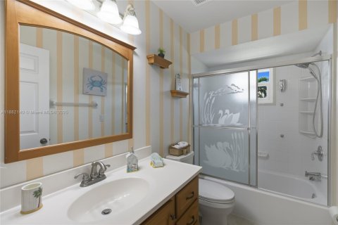 Villa ou maison à vendre à Cape Coral, Floride: 3 chambres № 2253585 - photo 25