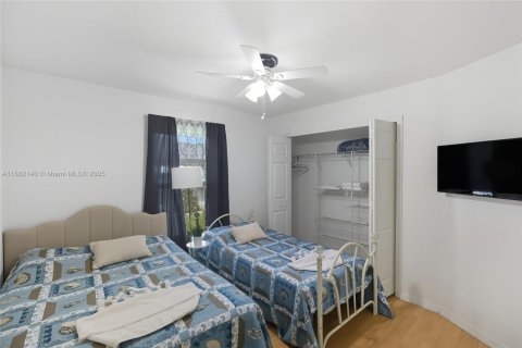Villa ou maison à vendre à Cape Coral, Floride: 3 chambres № 2253585 - photo 26
