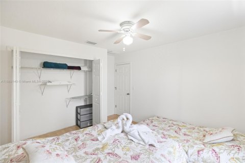 Villa ou maison à vendre à Cape Coral, Floride: 3 chambres № 2253585 - photo 24