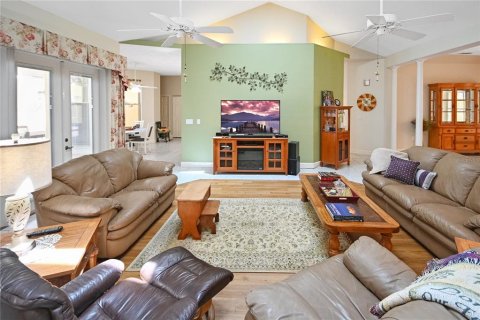 Villa ou maison à vendre à New Smyrna Beach, Floride: 3 chambres, 252.04 m2 № 2101890 - photo 15