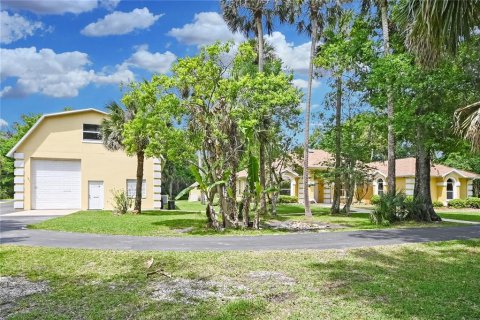 Villa ou maison à vendre à New Smyrna Beach, Floride: 3 chambres, 252.04 m2 № 2101890 - photo 11