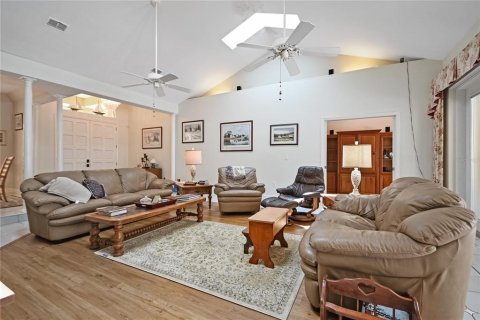 Villa ou maison à vendre à New Smyrna Beach, Floride: 3 chambres, 252.04 m2 № 2101890 - photo 16