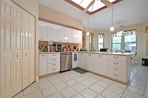 Villa ou maison à vendre à New Smyrna Beach, Floride: 3 chambres, 252.04 m2 № 2101890 - photo 22
