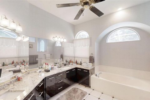 Villa ou maison à vendre à New Smyrna Beach, Floride: 3 chambres, 252.04 m2 № 2101890 - photo 30