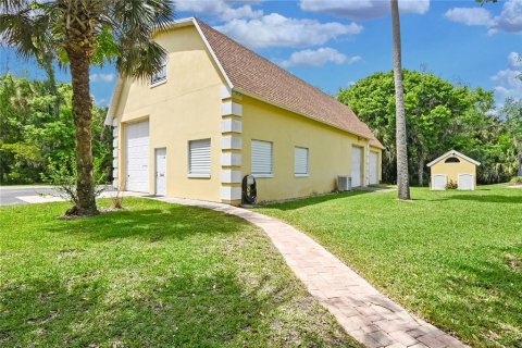 Villa ou maison à vendre à New Smyrna Beach, Floride: 3 chambres, 252.04 m2 № 2101890 - photo 2