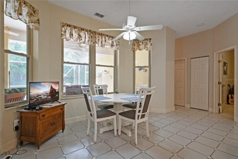 Villa ou maison à vendre à New Smyrna Beach, Floride: 3 chambres, 252.04 m2 № 2101890 - photo 19