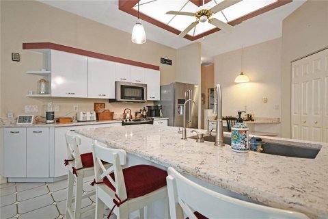 Villa ou maison à vendre à New Smyrna Beach, Floride: 3 chambres, 252.04 m2 № 2101890 - photo 24