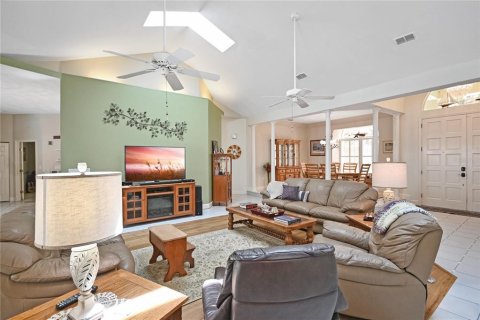 Villa ou maison à vendre à New Smyrna Beach, Floride: 3 chambres, 252.04 m2 № 2101890 - photo 13