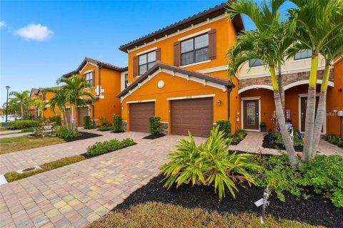 Adosado en Venice, Florida 3 dormitorios, 181.07 m2 № 2303155