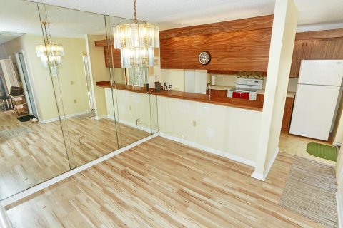 Townhouse in West Palm Beach, Florida 2 bedrooms, 114.83 sq.m. № 2146656 - photo 7
