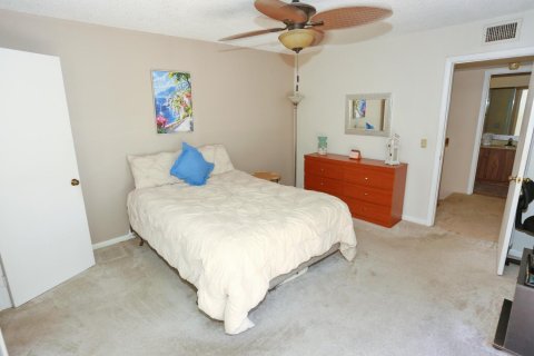 Townhouse in West Palm Beach, Florida 2 bedrooms, 114.83 sq.m. № 2146656 - photo 13