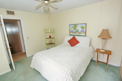 Townhouse in West Palm Beach, Florida 2 bedrooms, 114.83 sq.m. № 2146656 - photo 18