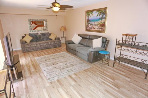 Townhouse in West Palm Beach, Florida 2 bedrooms, 114.83 sq.m. № 2146656 - photo 3
