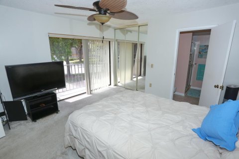 Townhouse in West Palm Beach, Florida 2 bedrooms, 114.83 sq.m. № 2146656 - photo 12