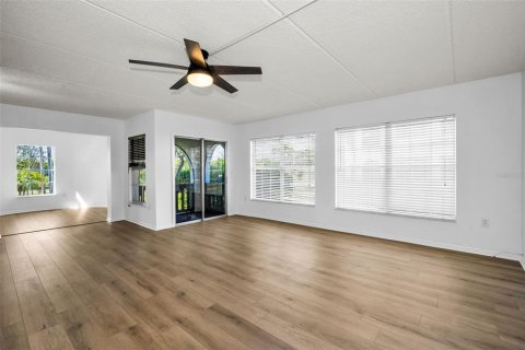 Condo in Clearwater, Florida, 2 bedrooms  № 2376883 - photo 19