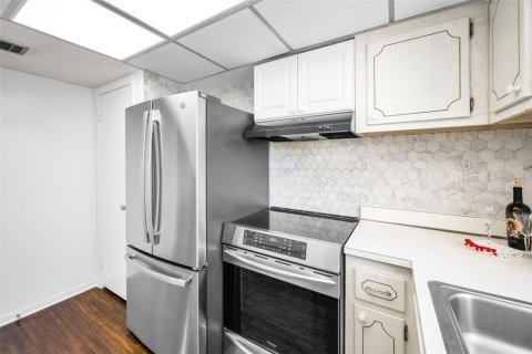 Condo in Clearwater, Florida, 2 bedrooms  № 2376883 - photo 28