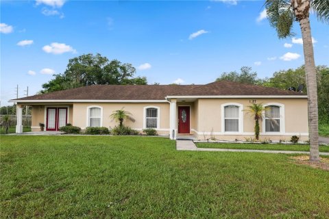 Villa ou maison à Bartow, Floride 5 chambres, 266.82 m2 № 2342165