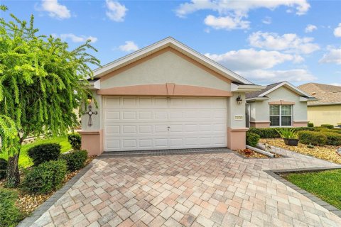 House in Summerfield, Florida 2 bedrooms, 146.32 sq.m. № 1914819 - photo 6