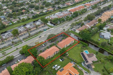Commercial property in Coral Springs, Florida № 1959209 - photo 9