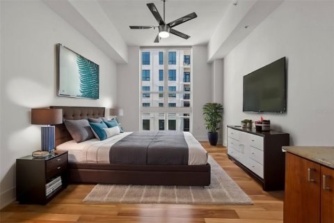 Condo in Sarasota, Florida, 2 bedrooms  № 1743378 - photo 14