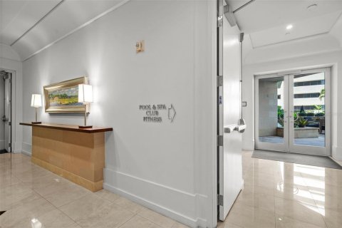 Condo in Sarasota, Florida, 2 bedrooms  № 1743378 - photo 25