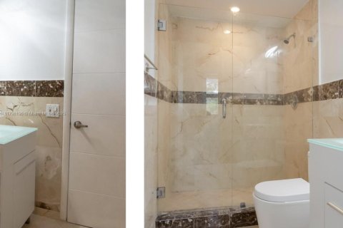 House in North Miami, Florida 4 bedrooms, 297.66 sq.m. № 1712116 - photo 24
