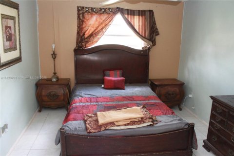 Condo in Lauderdale Lakes, Florida, 2 bedrooms  № 1788652 - photo 4