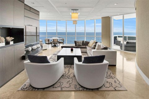 Condo à Sunny Isles Beach, Floride, 3 chambres  № 2011352