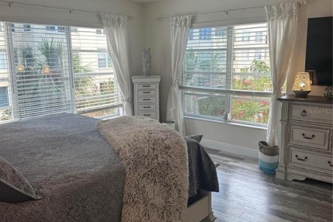 Condominio en alquiler en Longboat Key, Florida, 2 dormitorios, 105.26 m2 № 1636345 - foto 19