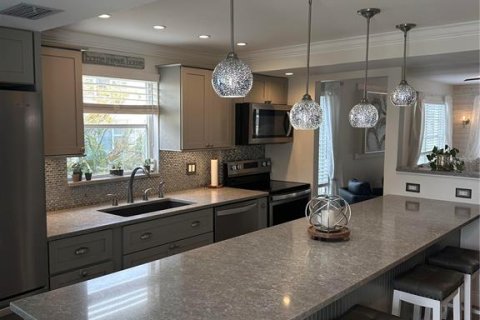 Condominio en alquiler en Longboat Key, Florida, 2 dormitorios, 105.26 m2 № 1636345 - foto 6