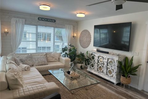 Condominio en alquiler en Longboat Key, Florida, 2 dormitorios, 105.26 m2 № 1636345 - foto 16