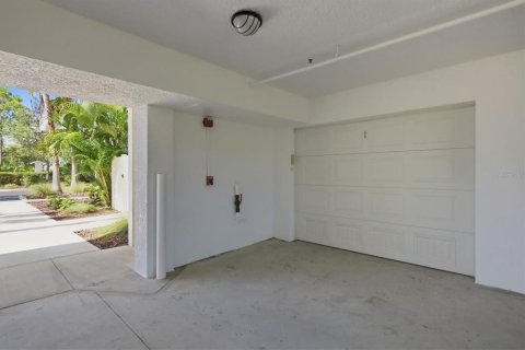 Condo in Placida, Florida, 3 bedrooms  № 2330289 - photo 11