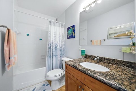 Condo in Placida, Florida, 3 bedrooms  № 2330289 - photo 2