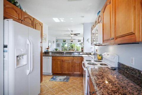 Condo in Placida, Florida, 3 bedrooms  № 2330289 - photo 21