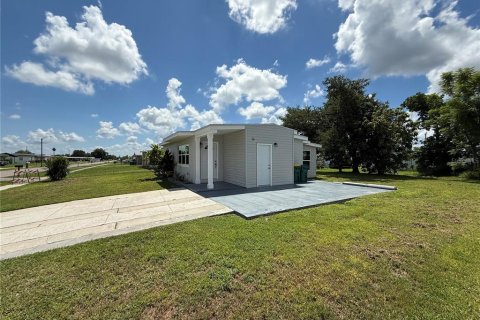 House in Port Charlotte, Florida 2 bedrooms, 89 sq.m. № 1885792 - photo 27