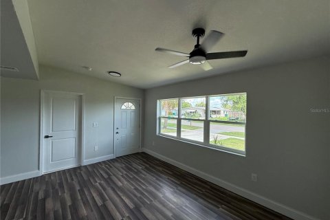 House in Port Charlotte, Florida 2 bedrooms, 89 sq.m. № 1885792 - photo 20