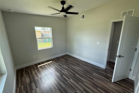 House in Port Charlotte, Florida 2 bedrooms, 89 sq.m. № 1885792 - photo 17