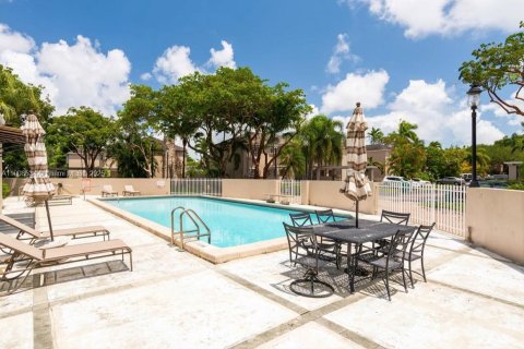 Touwnhouse à louer à Miami, Floride: 3 chambres, 197.7 m2 № 1964590 - photo 18