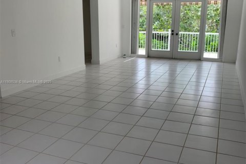 Touwnhouse à louer à Miami, Floride: 3 chambres, 197.7 m2 № 1964590 - photo 9