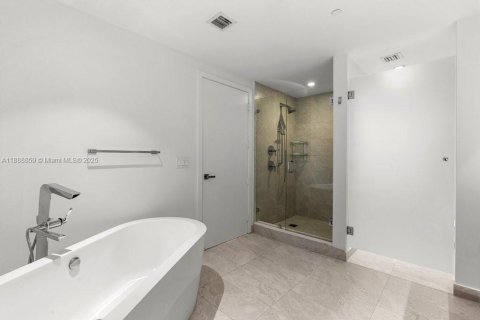 Copropriété à vendre à Miami, Floride: 3 chambres, 173.26 m2 № 1944874 - photo 20