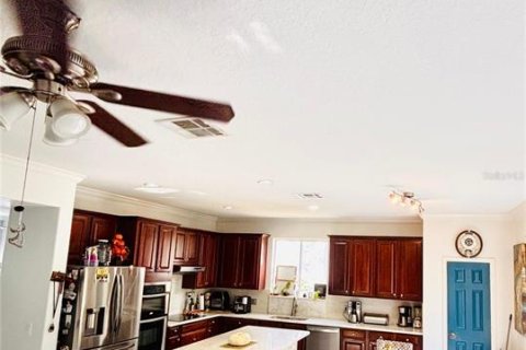 House in Orlando, Florida 4 bedrooms, 278.15 sq.m. № 2396167 - photo 6