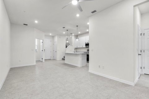 Adosado en alquiler en Apopka, Florida, 3 dormitorios, 154.4 m2 № 1813080 - foto 7