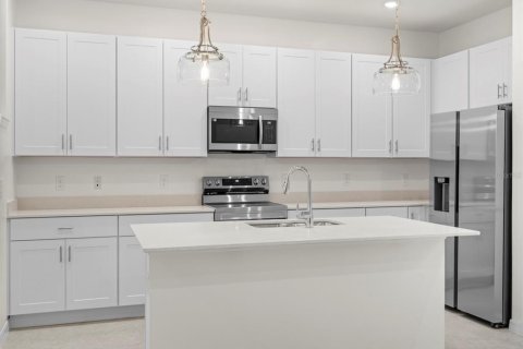Adosado en alquiler en Apopka, Florida, 3 dormitorios, 154.4 m2 № 1813080 - foto 5