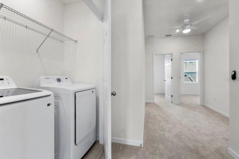 Adosado en alquiler en Apopka, Florida, 3 dormitorios, 154.4 m2 № 1813080 - foto 16