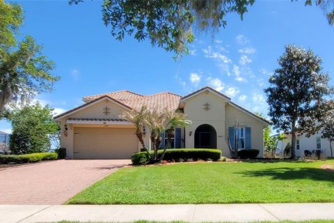House in BELLALAGO in Kissimmee, Florida 5 bedrooms, 275.92 sq.m. № 2142187
