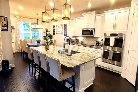 House in BELLALAGO in Kissimmee, Florida 5 bedrooms, 275.92 sq.m. № 2142187 - photo 4