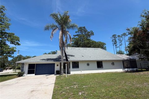 Commercial property in Palm Coast, Florida 4 bedrooms, 201.23 sq.m. № 2217228