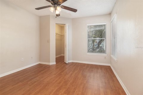 Condo in Lake Mary, Florida, 2 bedrooms  № 2095328 - photo 11