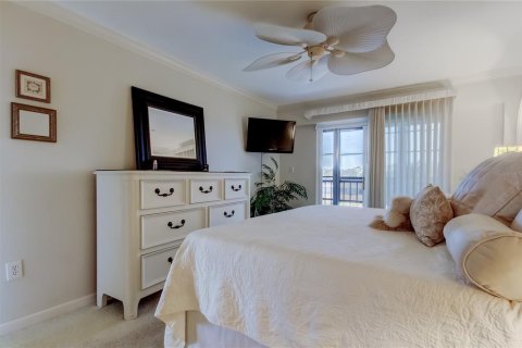 Condo in Seminole, Florida, 2 bedrooms  № 2207467 - photo 26